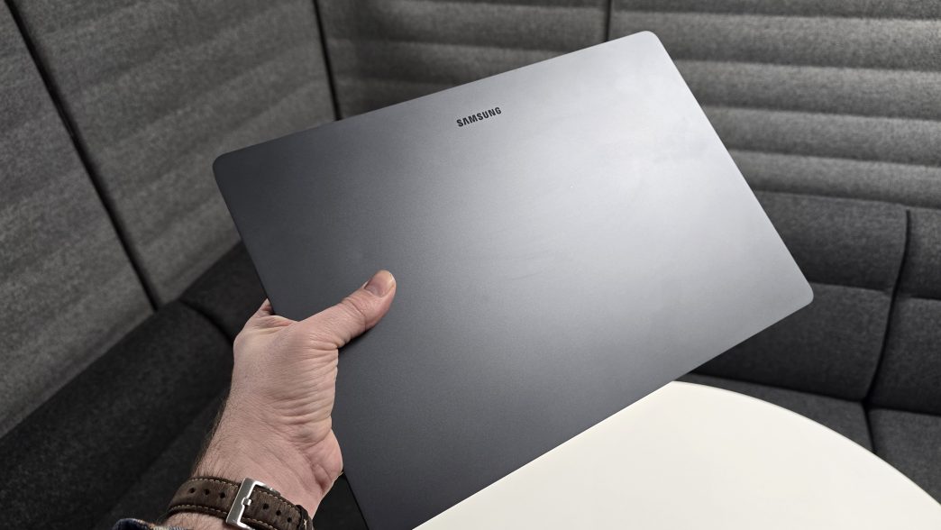 Samsung Book6