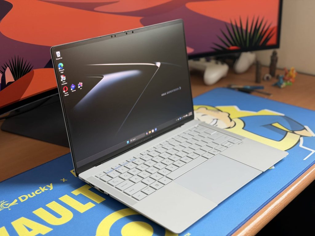 ASUS ExpertBook Ultra