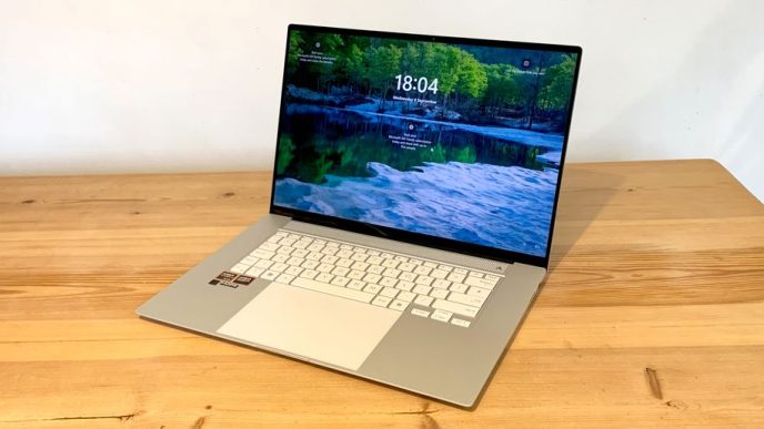 ASUS Zenbook S16