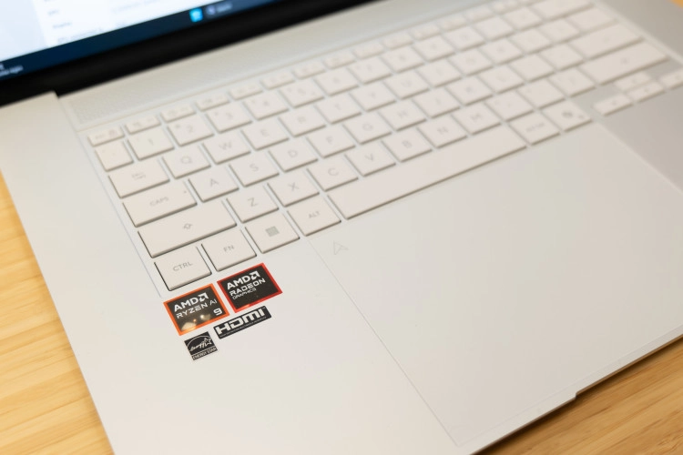 ASUS Zenbook S16 ürün inceleme