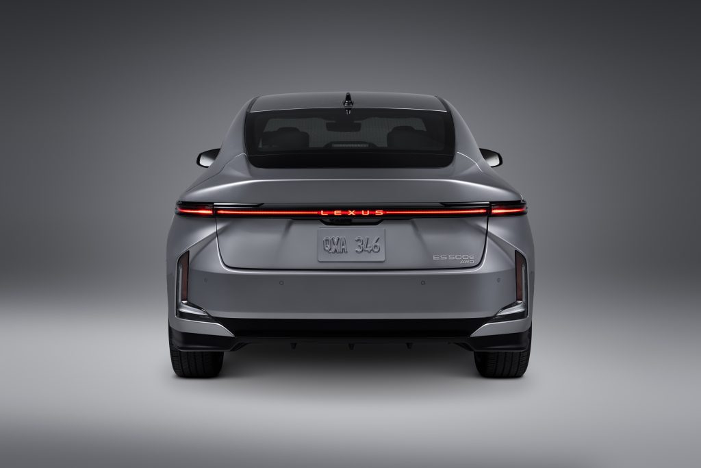 Lexus ES 500e
