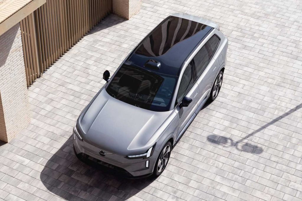 Volvo EX90 2026 batarya ve menzil özellikleri