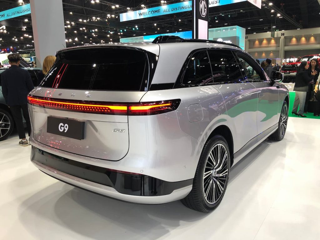 Xpeng G9