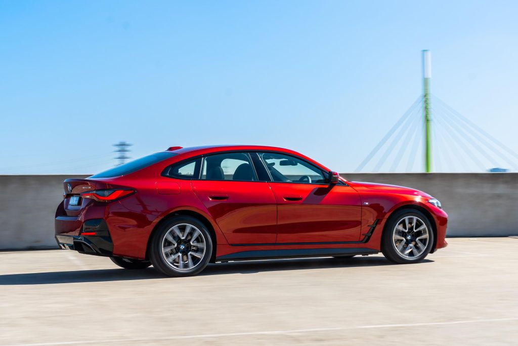 BMW i4 Elektrikli Sedan 2026 