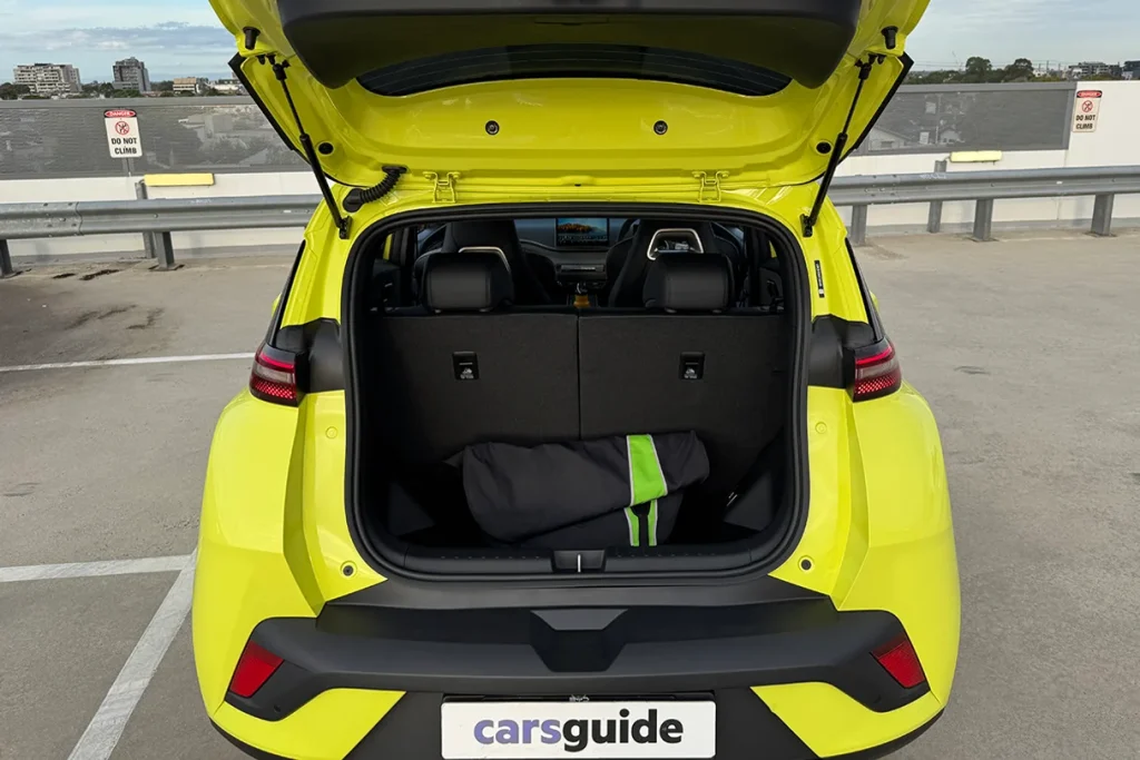 BYD Atto 1 Premium Elektrikli Hatchback