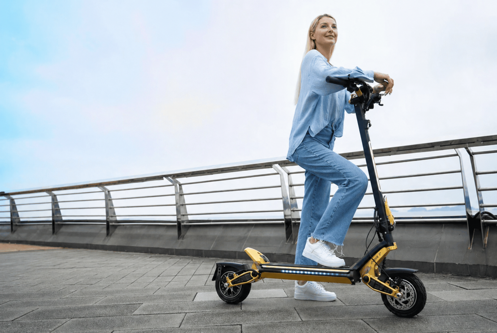 MUKUTA 9 Plus 1600 W Elektrikli Scooter