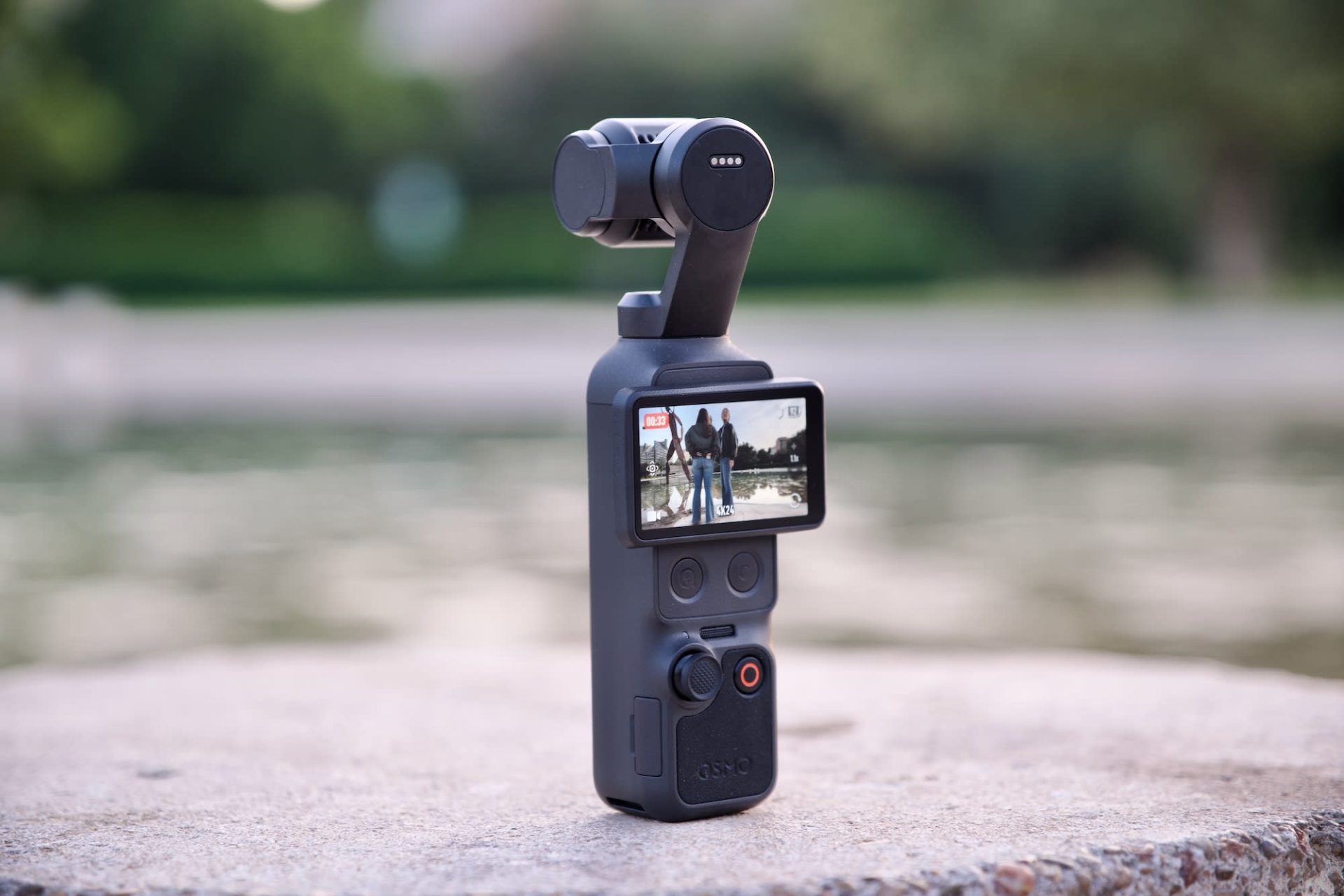 DJI Osmo Pocket 4