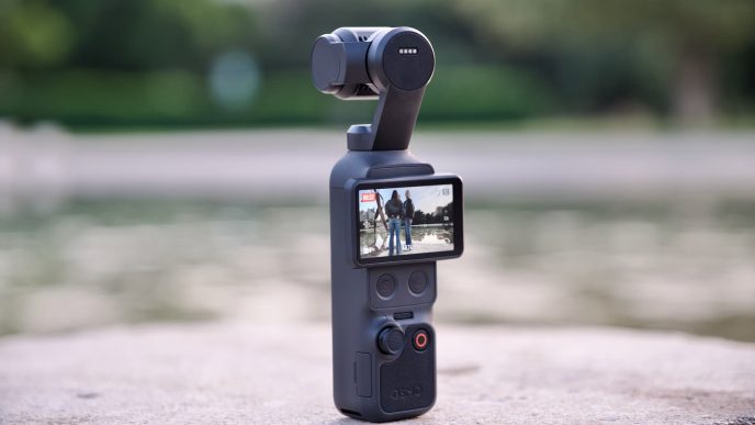 DJI Osmo Pocket 4