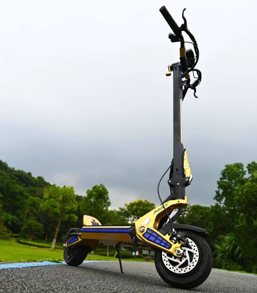 MUKUTA 9 Plus 1600 W Elektrikli Scooter