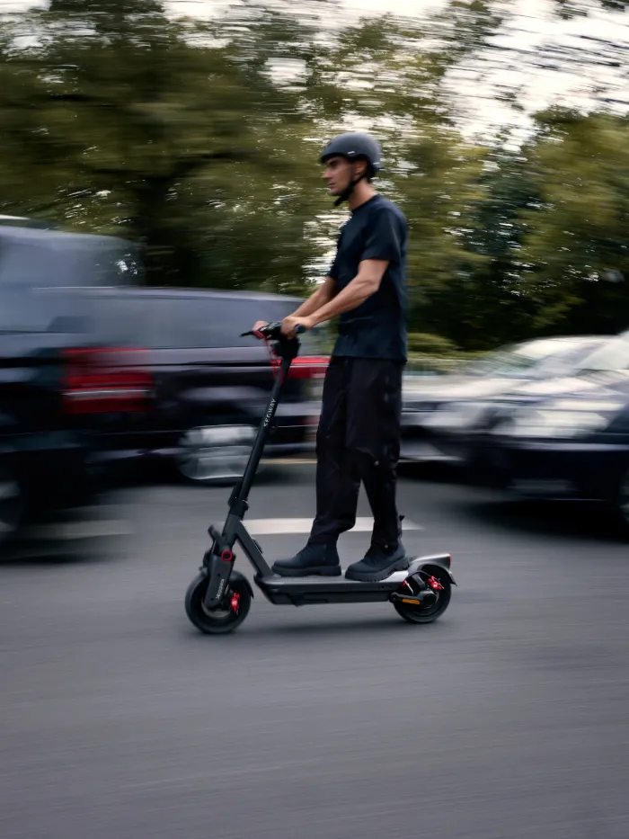 Segway Ninebot Max G3 Elektrikli Scooter