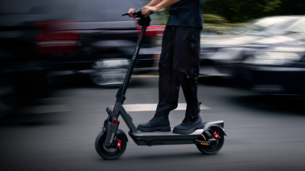 Segway Ninebot Max G3 Elektrikli Scooter