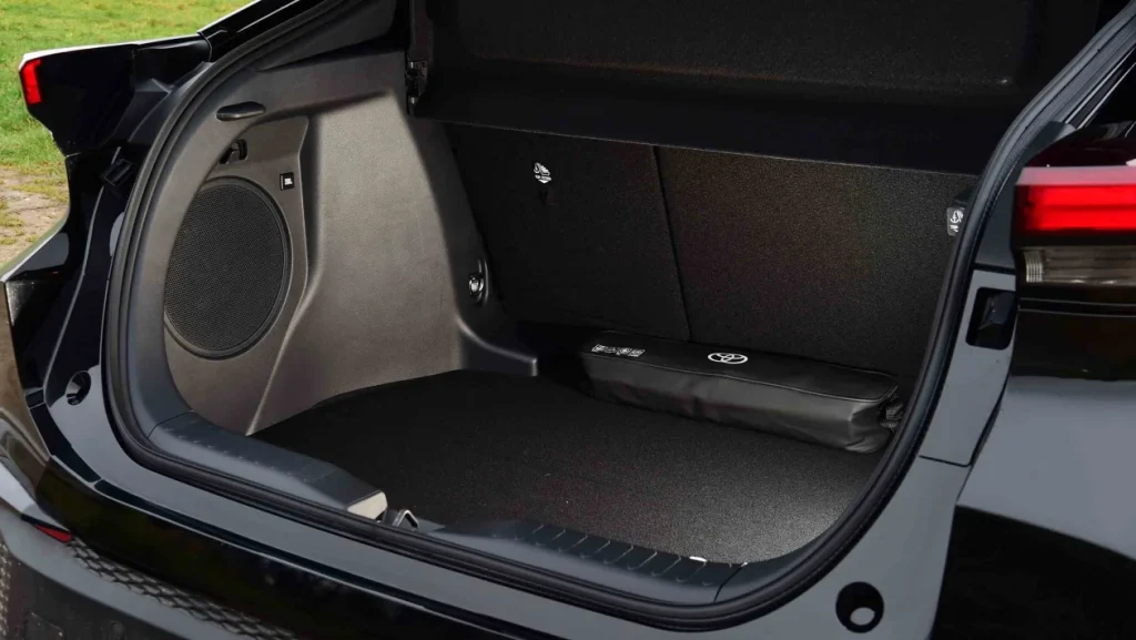 Toyota C-HR Elektrikli Hibrit SUV