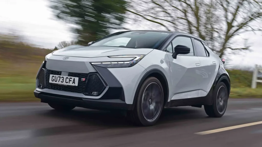 Toyota C-HR Elektrikli Hibrit SUV Alınır mı?