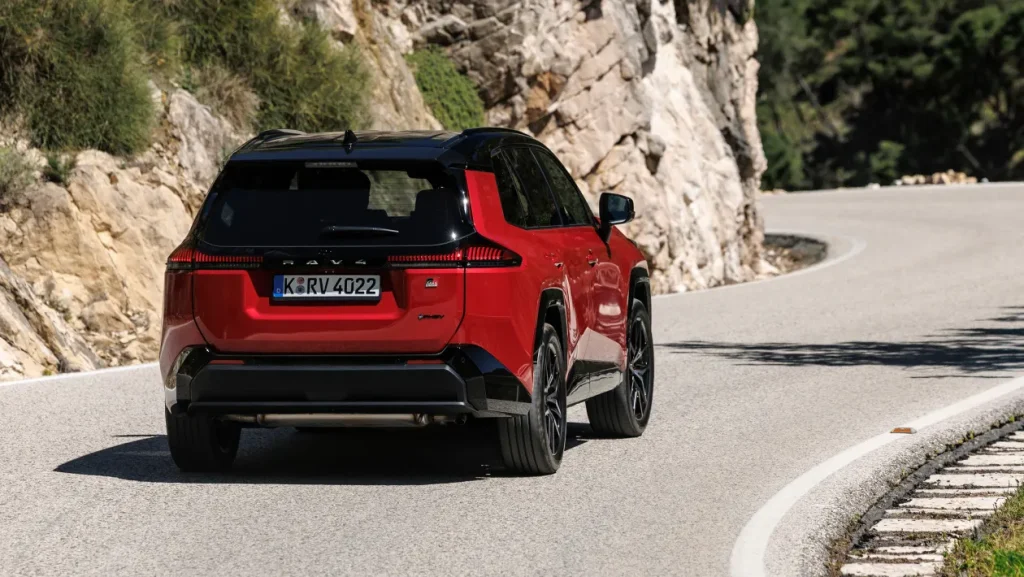 Toyota RAV4 menzil özellikleri