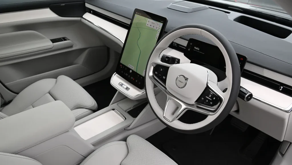 Volvo ES90 Elektrikli Alınır mı?