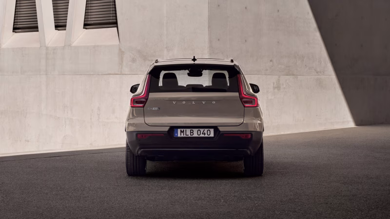 Volvo EX40 Elektrikli SUV 