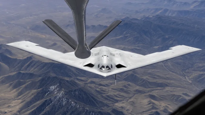 Northrop Grumman B-21 Raider Bombardıman Uçağı