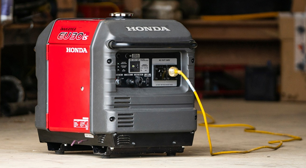 Honda EU 30İS 3 kVA Marşlı Benzinli Jeneratör