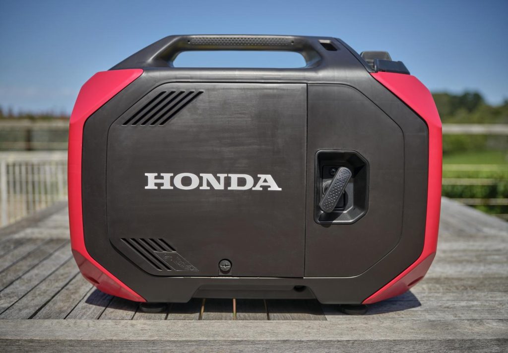 Honda EU32i Inverter 3.2 kVA Sessiz Benzinli Jeneratör