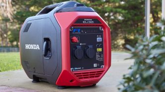 Honda EU32i Inverter 3.2 kVA Sessiz Benzinli Jeneratör