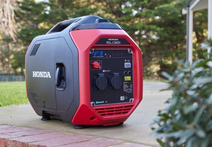 Honda EU32i Inverter 3.2 kVA Sessiz Benzinli Jeneratör