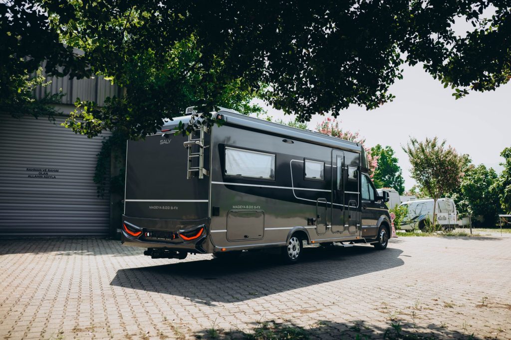 Saly MAGEYA S Motokaravan