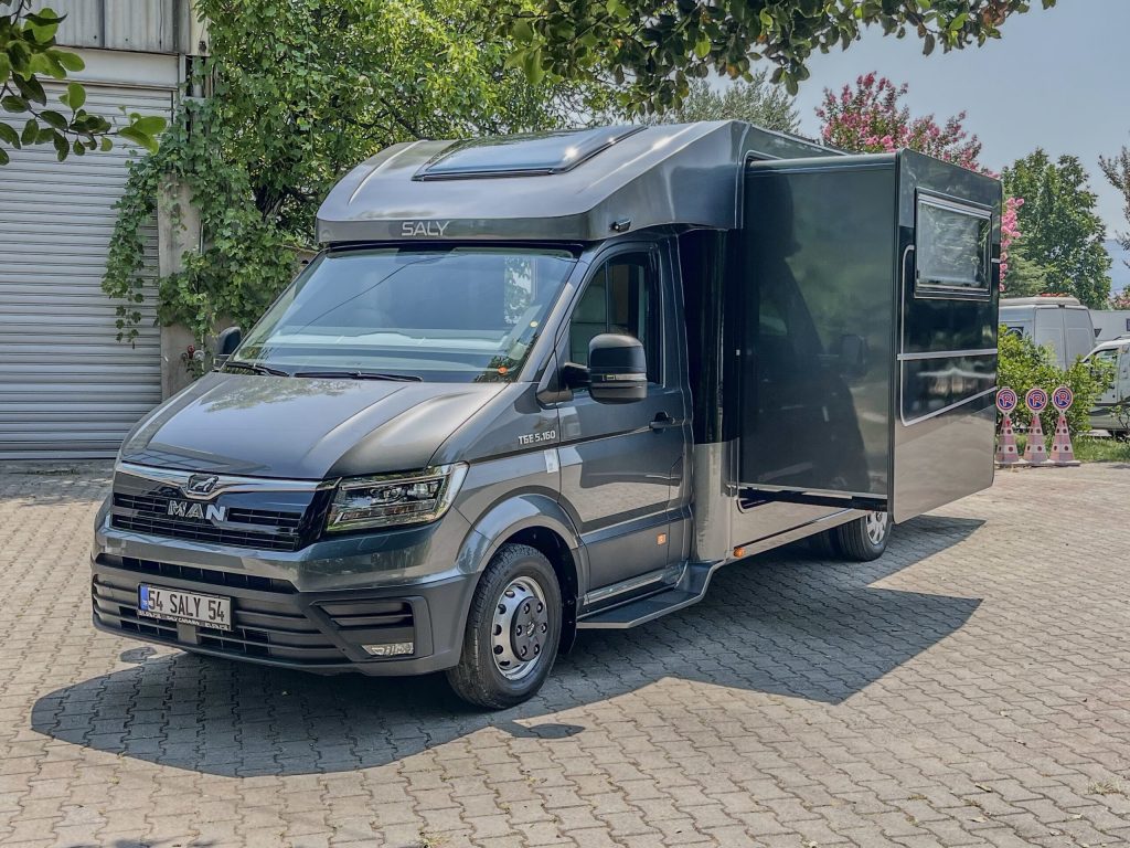 Saly MAGEYA S Motokaravan