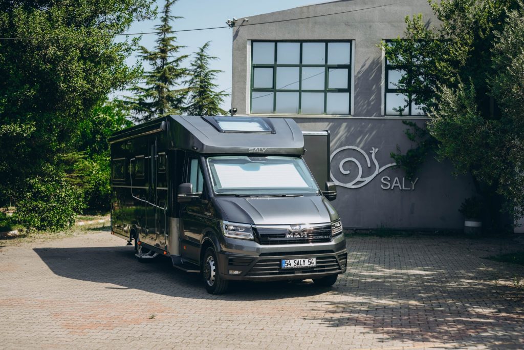 Saly MAGEYA S Motokaravan 2026