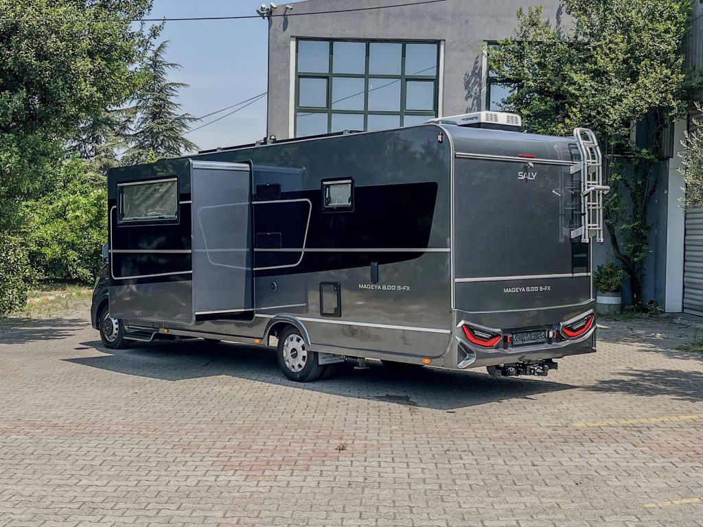 Saly MAGEYA S Motokaravan